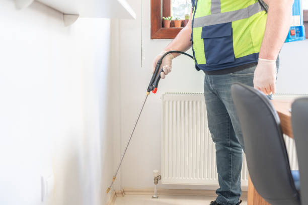 Best Commercial Pest Control Services  in Lyons, OR